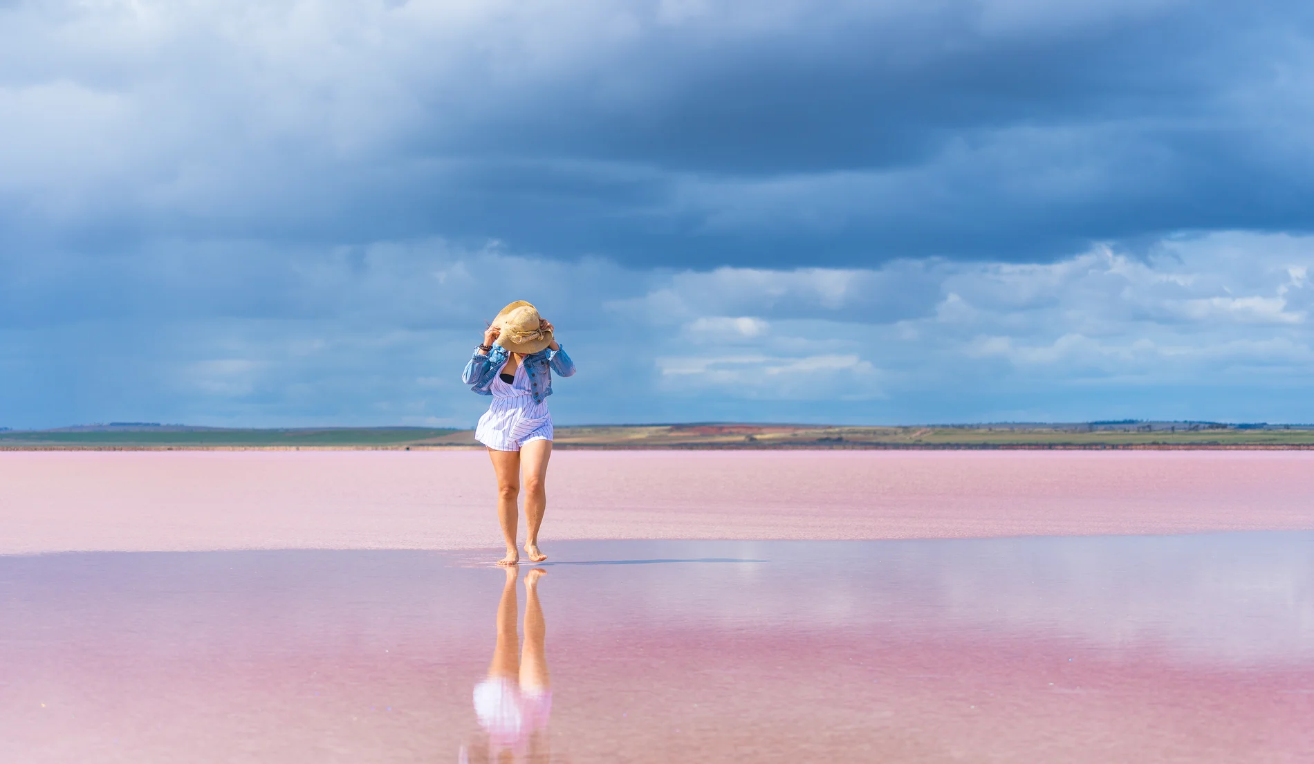 7 Destinasi Wisata Pantai Terpopuler di Indonesia