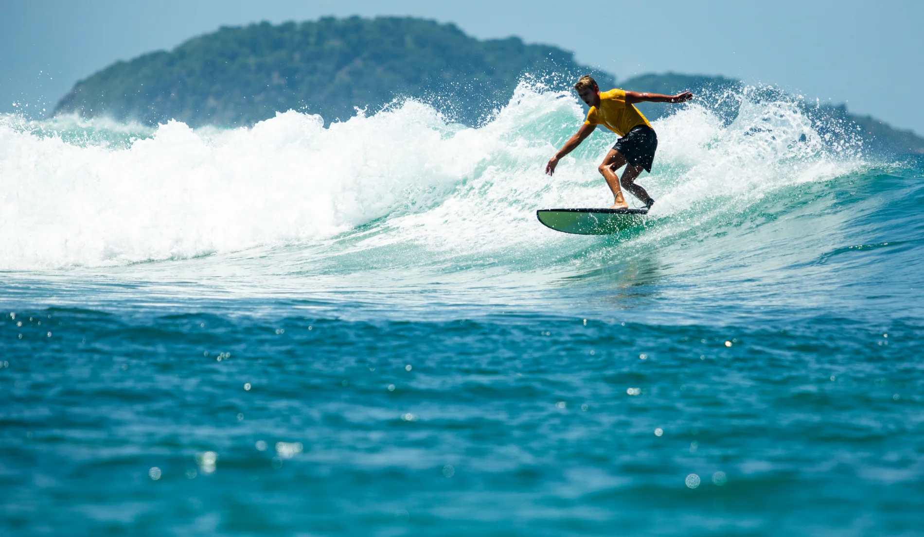Pantai Nihiwatu Sumba: Surfing Kelas Dunia dan Pasir Halus