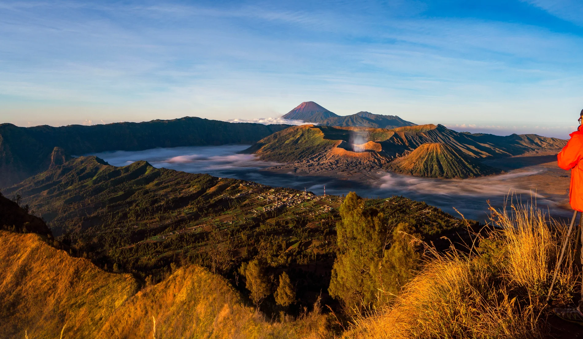 12 Destinasi Wisata Gunung Populer di Jawa Timur