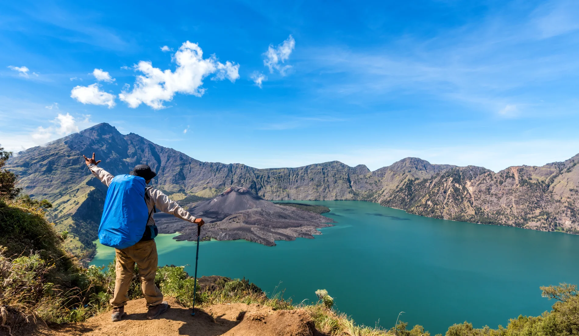 Petualangan Wisata Gunung Rinjani: Flora Fauna Unik Lombok