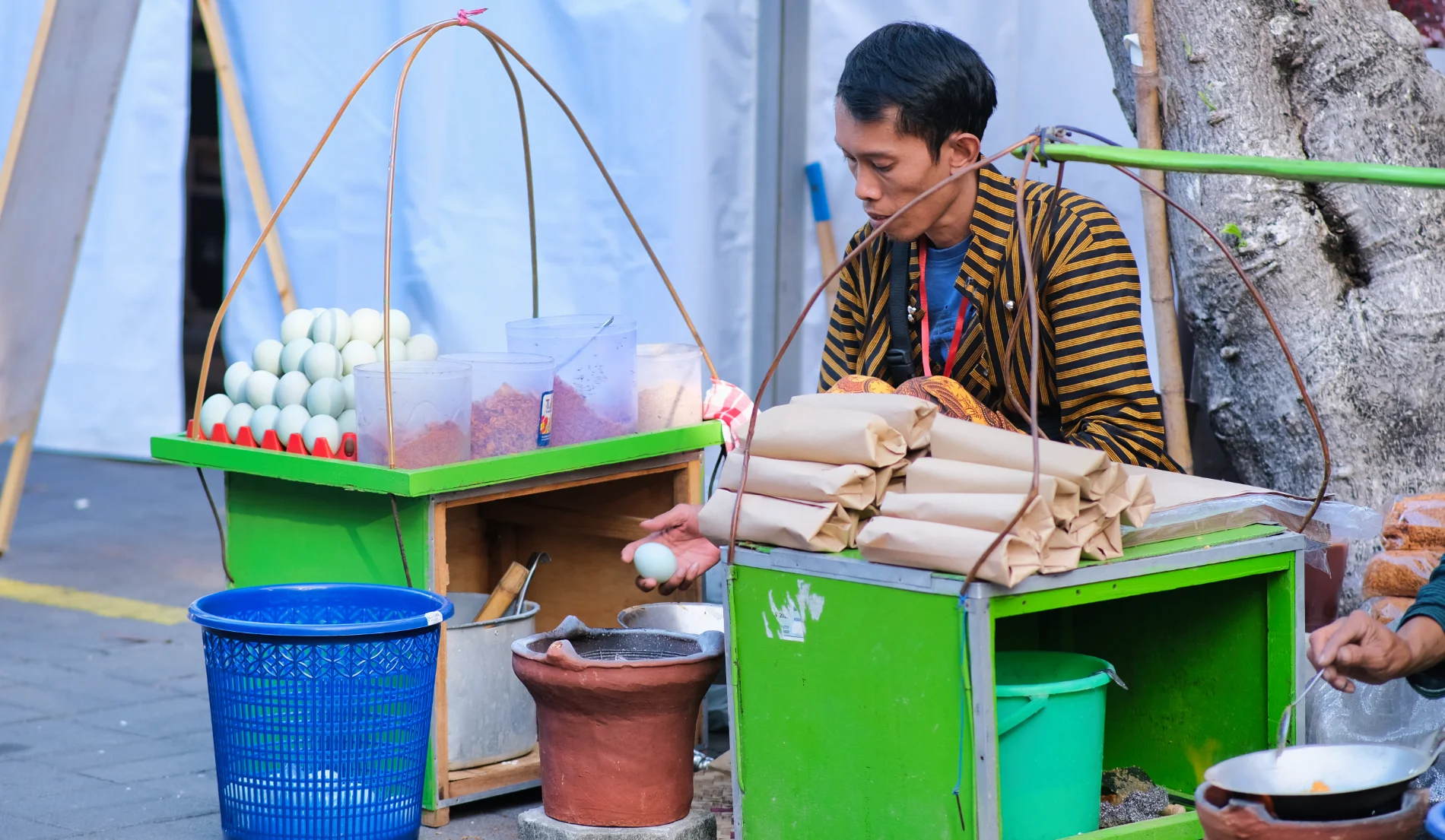 Wisata Kuliner Berkelanjutan: Makan Enak Sambil Mendukung UMKM dan